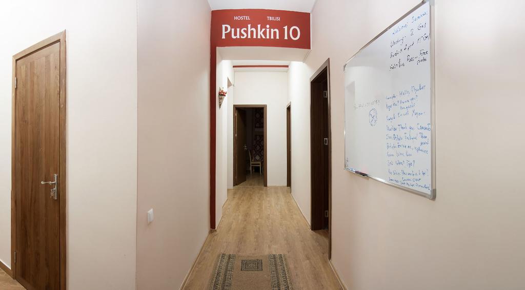 Pushkin 10 Hostel Tiflis Exterior foto